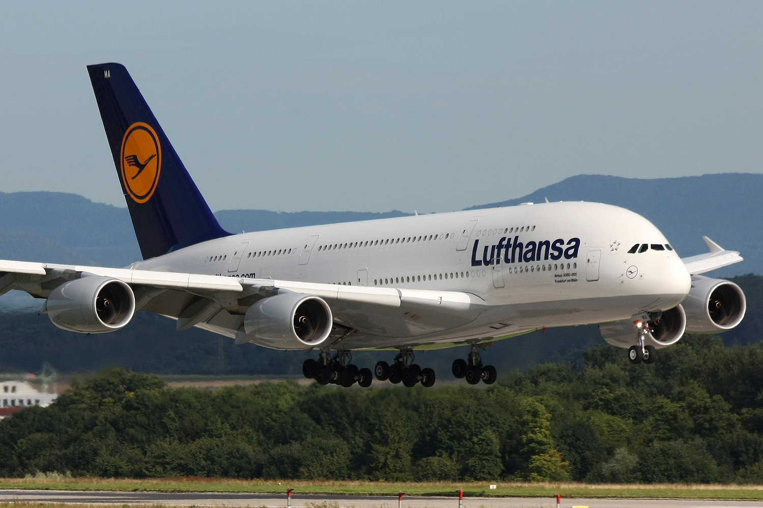 Flight Review Lufthansa Premium Economy The Nibbler